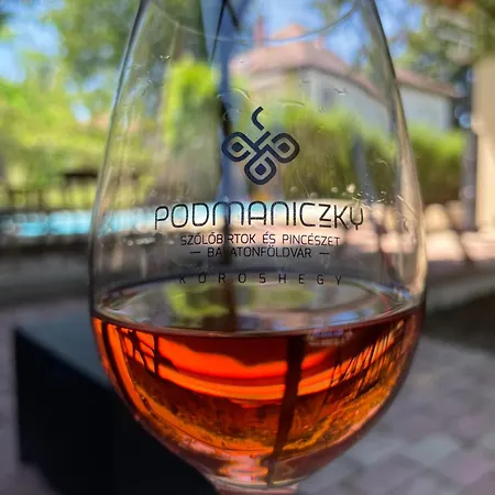 Haus - Podmaniczky Szállás, Bor, Balaton Balatonföldvár