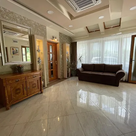 Haus - Podmaniczky Szallas, Bor, Balaton Δωμάτια σε οικογενειακή κατοικία *