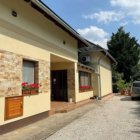 Homestay Haus - Podmaniczky Szallas, Bor, Balaton Balatonfoldvar