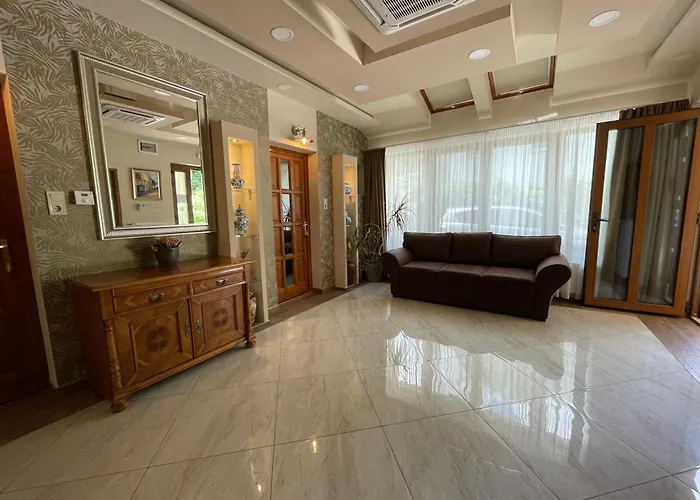 Haus - Podmaniczky Szallas, Bor, Balaton בית אירוח *